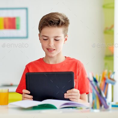 Έφηβοι: υπεύθυνοι ψηφιακοί πολίτες