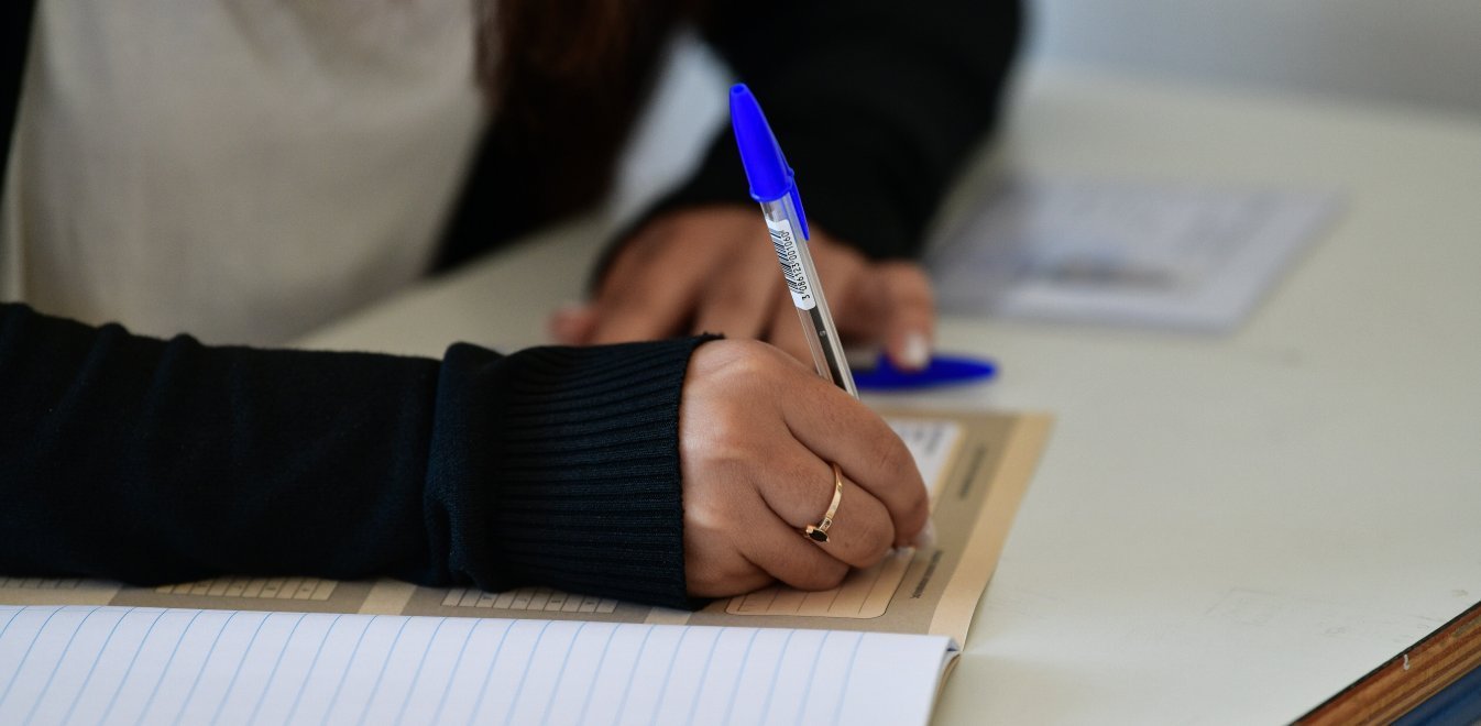 Σχολεία: Τι πρέπει να γνωρίζετε για προαγωγικές-απολυτήριες εξετάσεις