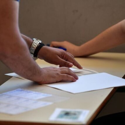 Πανελλήνιες 2022: Tα τρία βήματα για την σωστή επιλογή σπουδών στα ΑΕΙ - Τι πρέπει να προσέξουν οι μαθητές της Γ΄ λυκείου