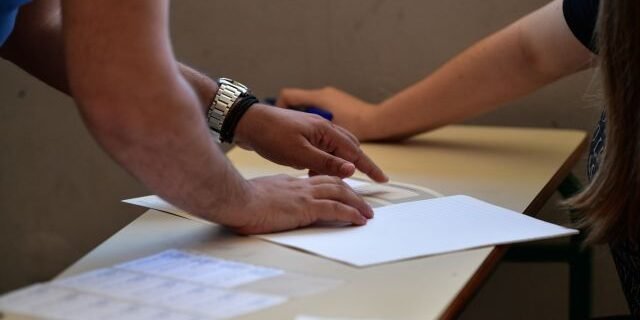 Πανελλήνιες 2022: Tα τρία βήματα για την σωστή επιλογή σπουδών στα ΑΕΙ - Τι πρέπει να προσέξουν οι μαθητές της Γ΄ λυκείου