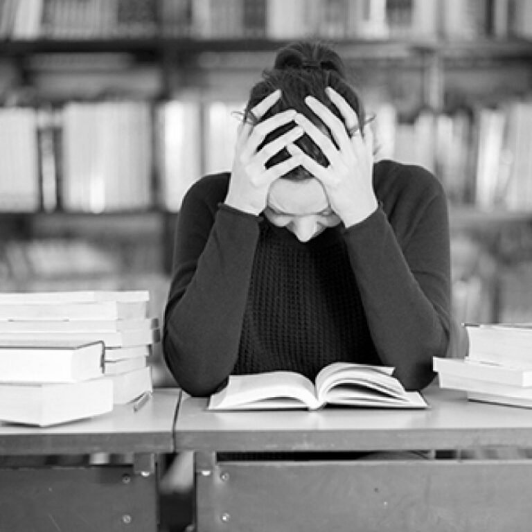 Πανελλήνιες 2022 -Στρατηγάκης: Αυτός είναι ο νέος «χάρτης» των εισακτέων -Στοιχεία για 422 τμήματα [πίνακες]