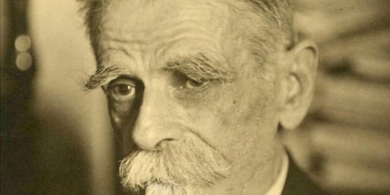 “Η δημοτική είναι η γλώσσα, με την οποία μας θηλάζει η μάνα”. Γιατί χαρακτήρισαν τον Παλαμά, διαστρεβλωτήν και υβριστήν