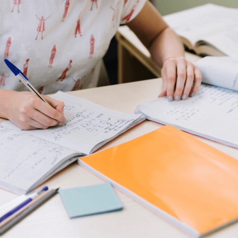 panellinies2024u Επιστημονικά Πεδία για το 2025: Όλες οι αλλαγές στην ένταξη των σχολών σε αυτά