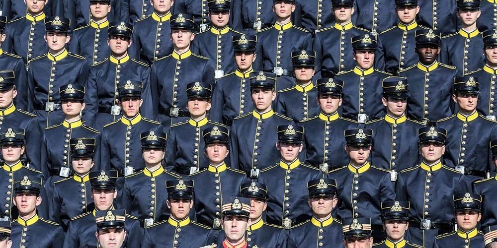 Στρατιωτικές Σχολές: Υπενθύμιση για την προκήρυξη διαγωνισμού