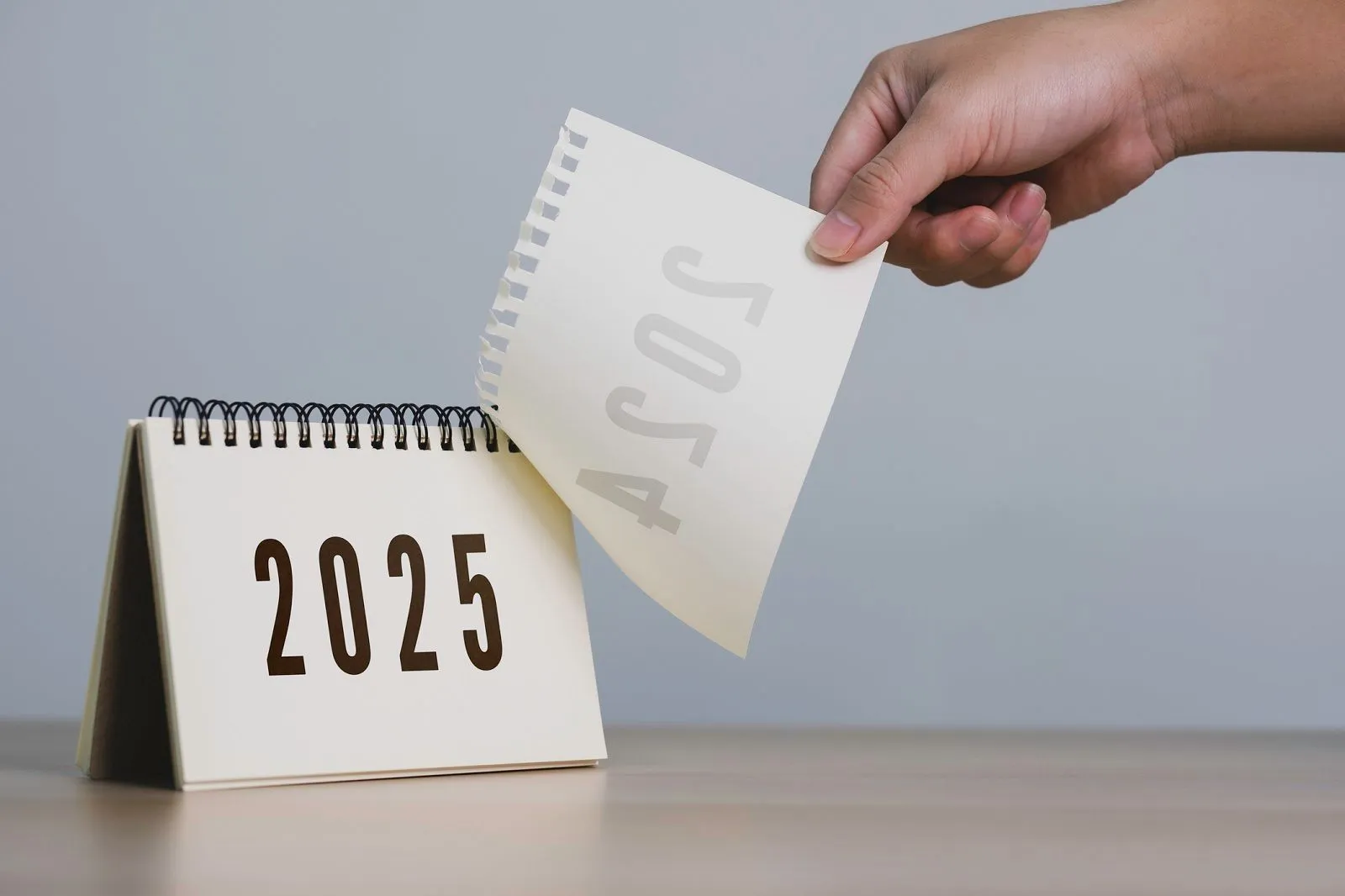 Σχολεία: Πότε κλείνουν για Πάσχα – Όλες οι αργίες του 2025