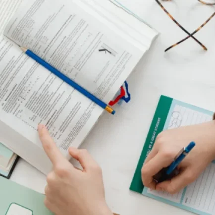 Τι πρέπει να γνωρίζουν οι υποψήφιοι για την εισαγωγή τους: Σ. Στρατηγάκης ενόψει των πανελλαδικών εξετάσεων