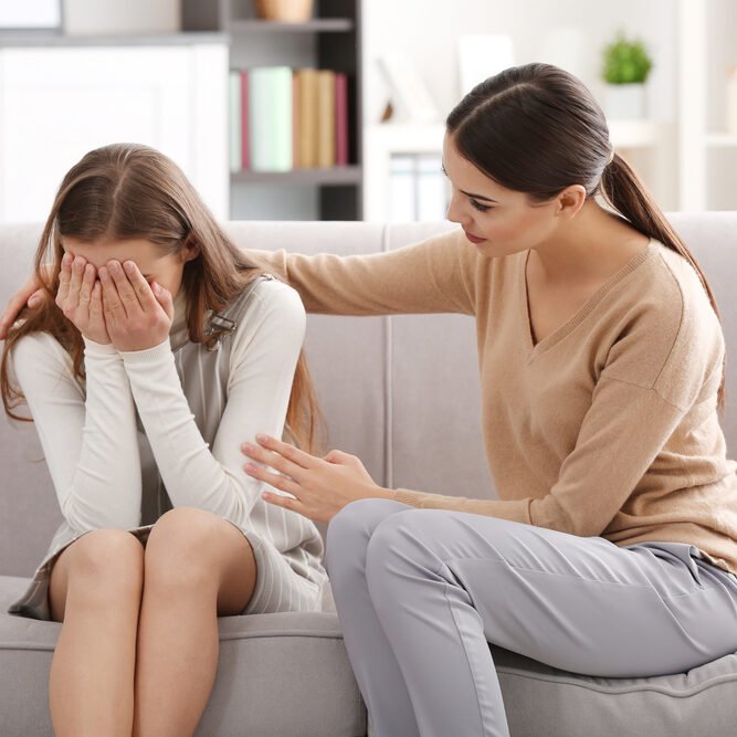 Εφηβεία: Δωρεάν διαδικτυακά ψυχο-εκπαιδευτικά σεμινάρια για γονείς