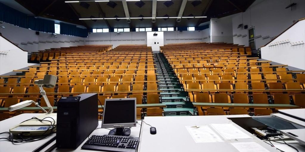 Πόσα ιδιωτικά πανεπιστήμια αντέχει η Ελλάδα;